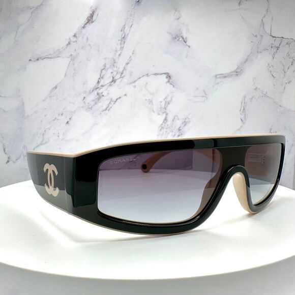 New CHANEL Sunglasses - Picture 5 of 16